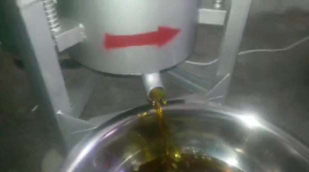Centrifugal oil filter1