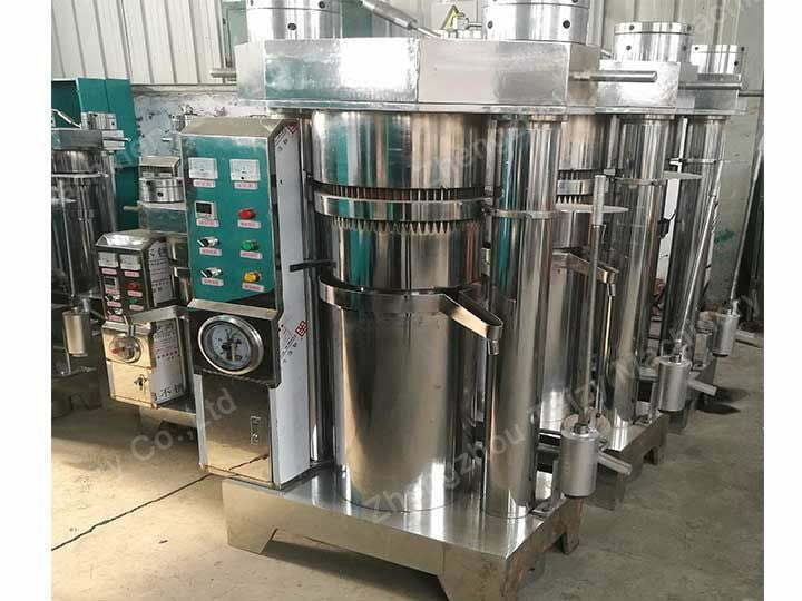 Hydraulic castor oil machines