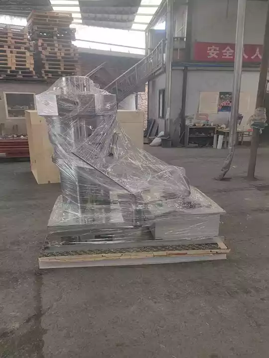 Our Hydraulic Oil Press Enabled An Omani Client To Produce Premium Flaxseed Oil 7 Flaxseed hydraulic oil press