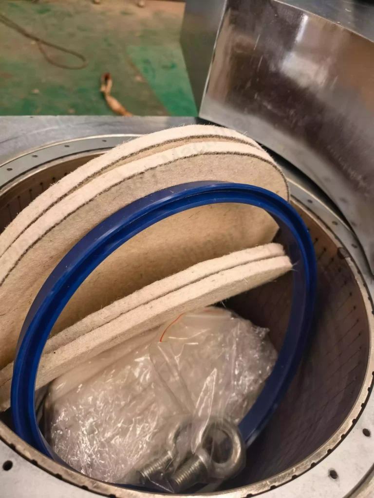 Hydraulic oil press components