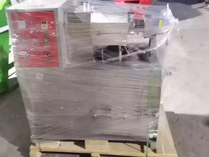 How Did A Screw Oil Press Machine Help A Kosovo Oil Business Increase Profit? 7 Oil press machine for sale