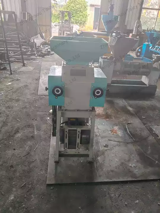Palm Kernel Oil Production Line | Complete Palm Kernel Oil Processing Plant 14 Palm kernel breaking equipment