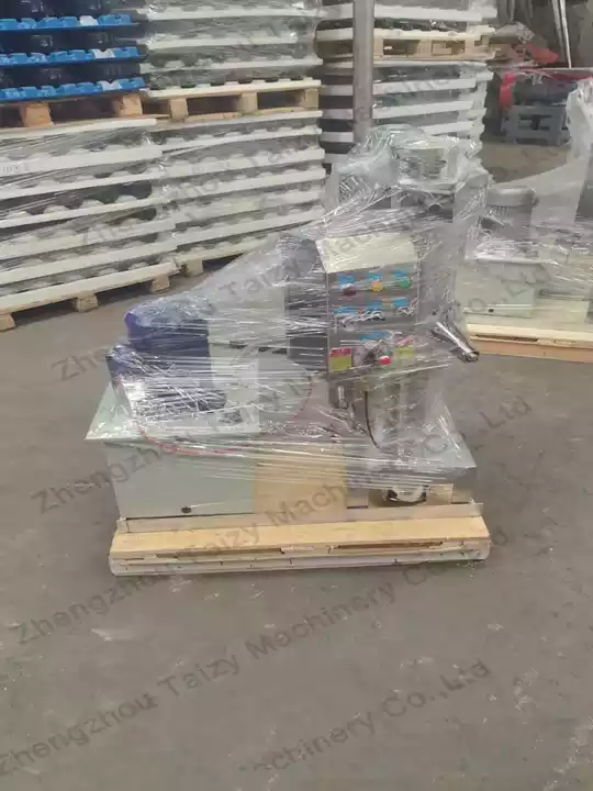 How A Congo Customer Expanded Peanut Processing With A Hydraulic Oil Press? 12 Stainless steel hydraulic oil press