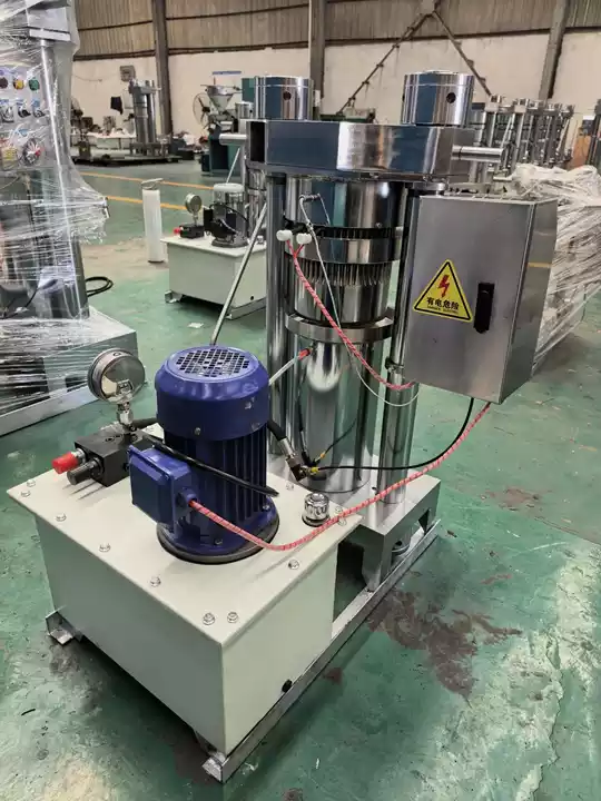 Wide voltage hydraulic oil press